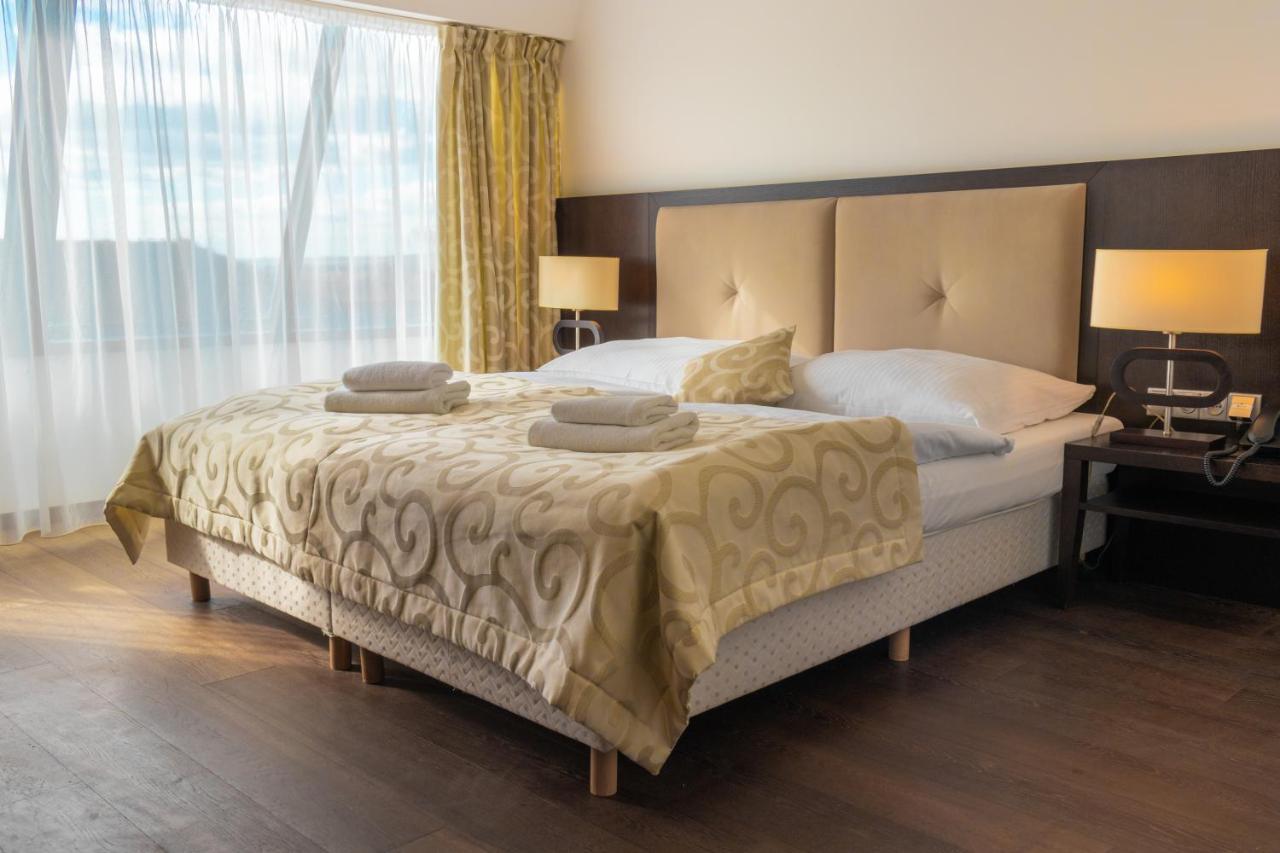 Chateau Appony Екстериор снимка